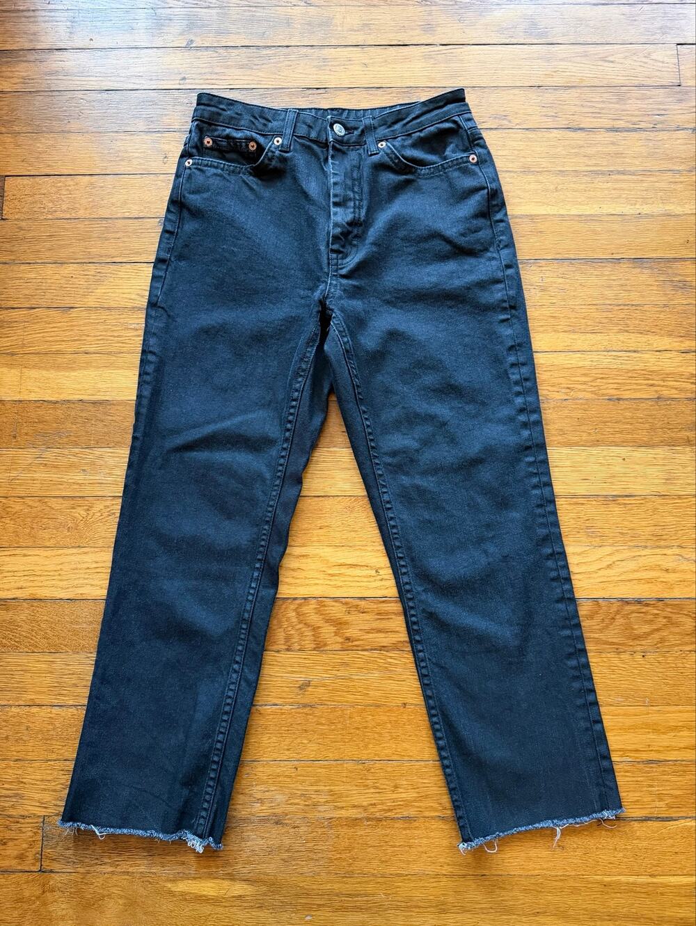 TOPSHOP Black Raw Hem Jeans Womens sz 28W (actual 26W)